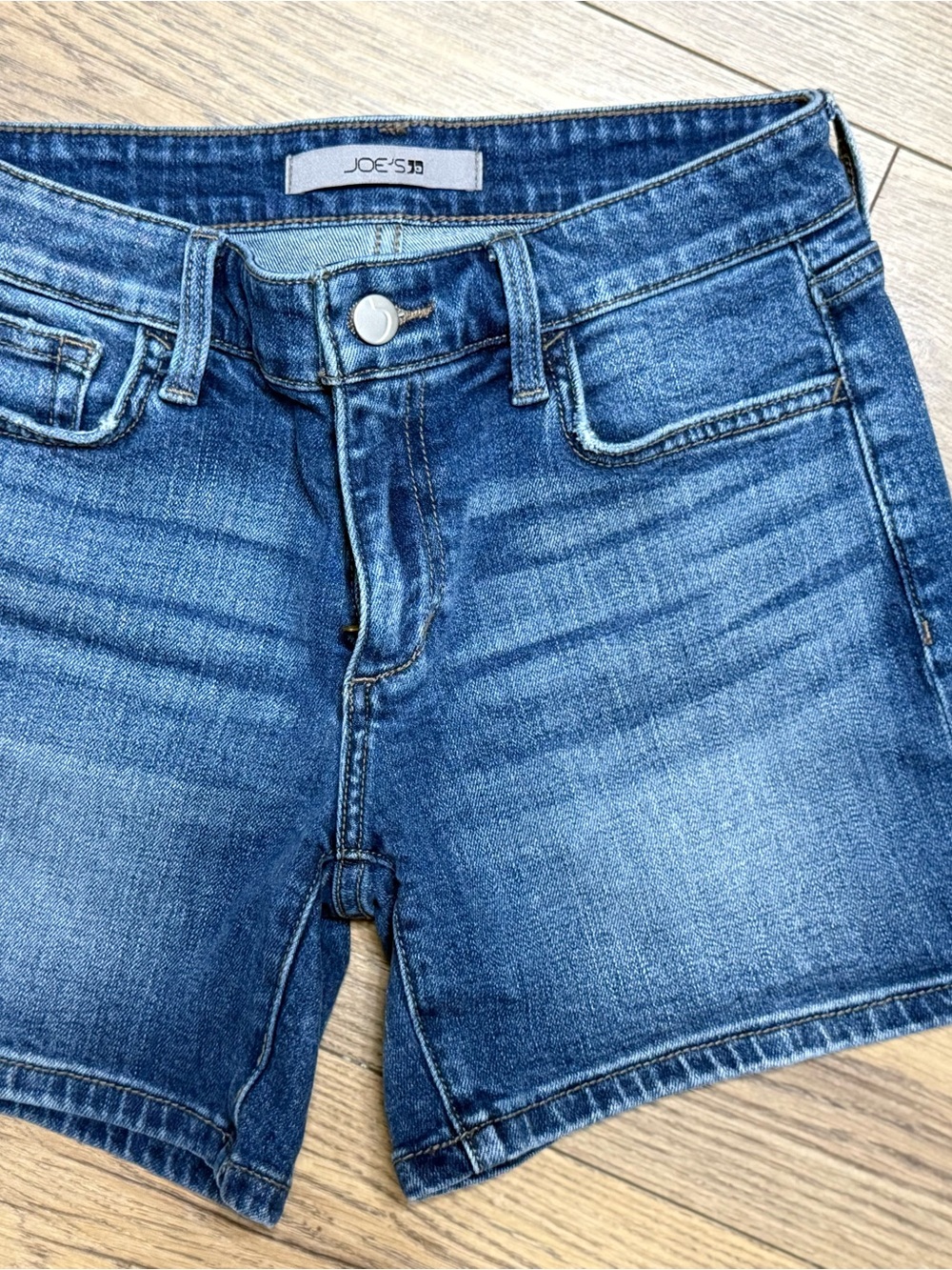 Joe’s Jeans Denim Shorts Size 25 – Like New
